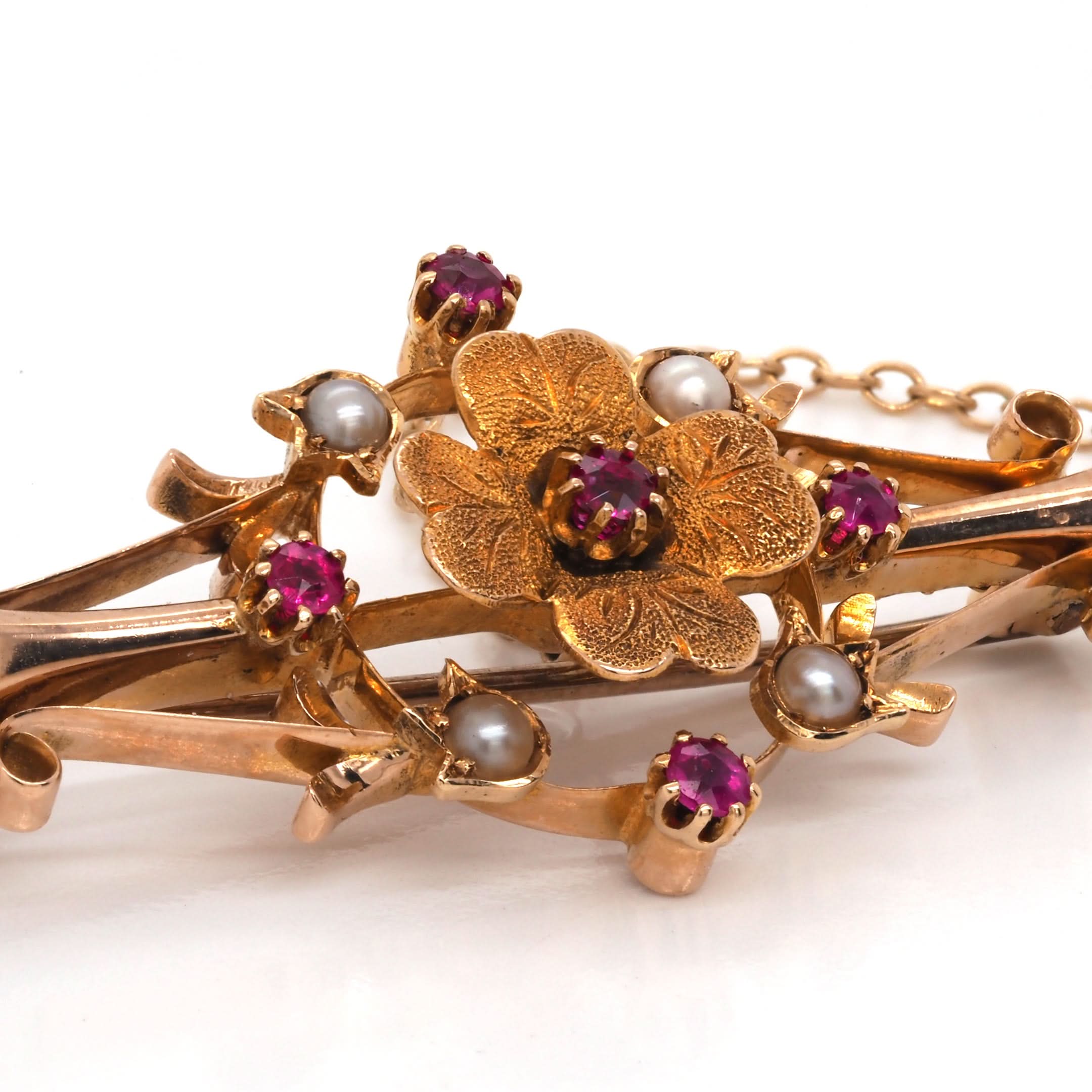 15ct Yellow Gold Ruby and Pearl Brooch, c.1930 - Image 2
