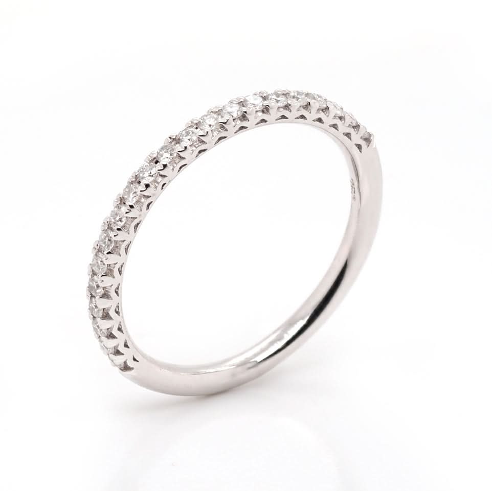 18ct White Gold Diamond Set Half Eternity Ring - Image 3