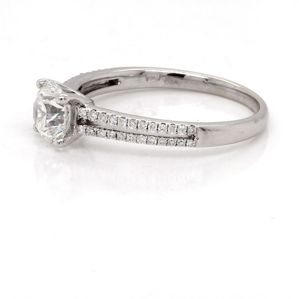 18ct White Gold Diamond Solitaire Ring with Diamond-Set Shoulders, cert. 1.01 G VS2 - Image 2