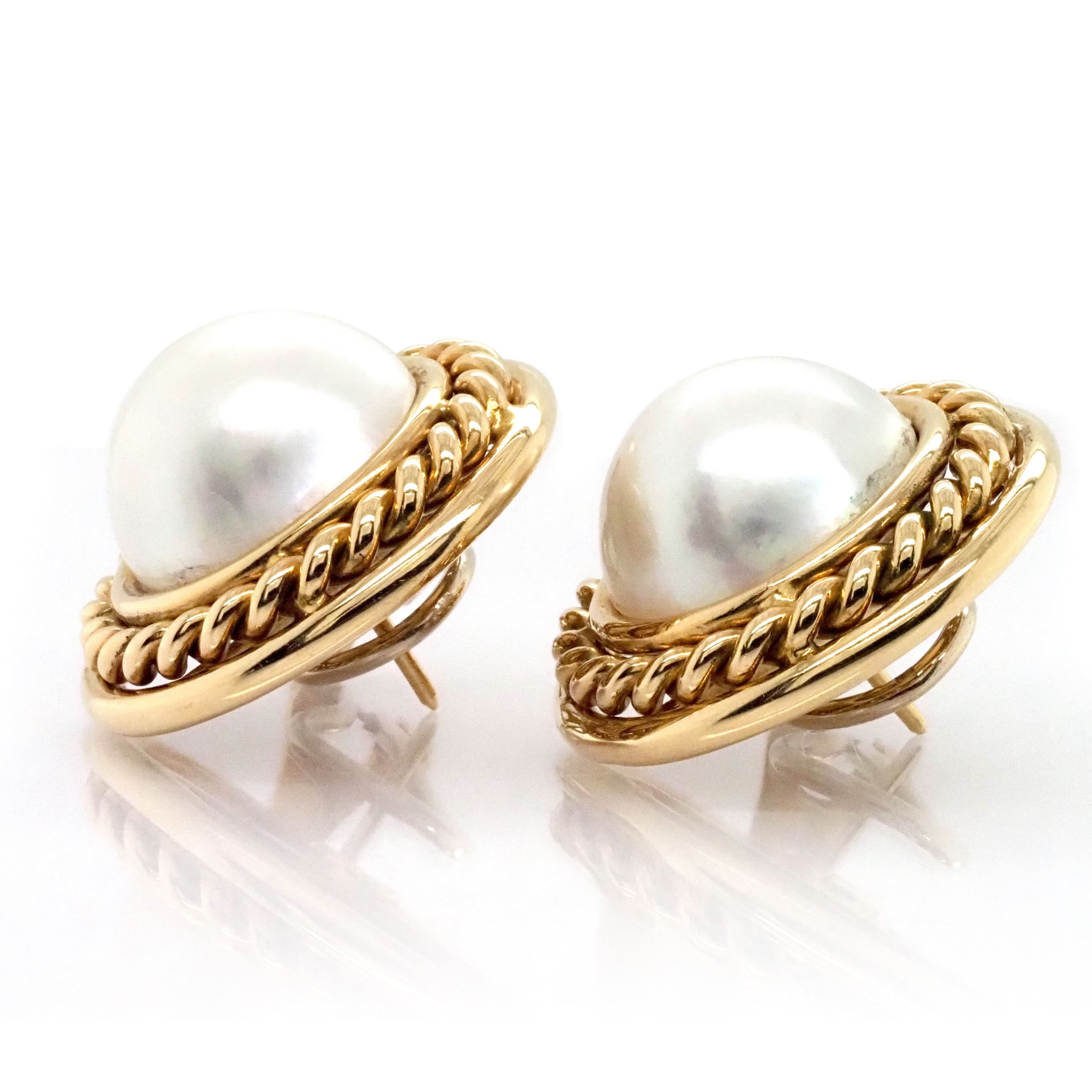 18ct Yellow Gold Mabe Pearl Earrings - Image 2