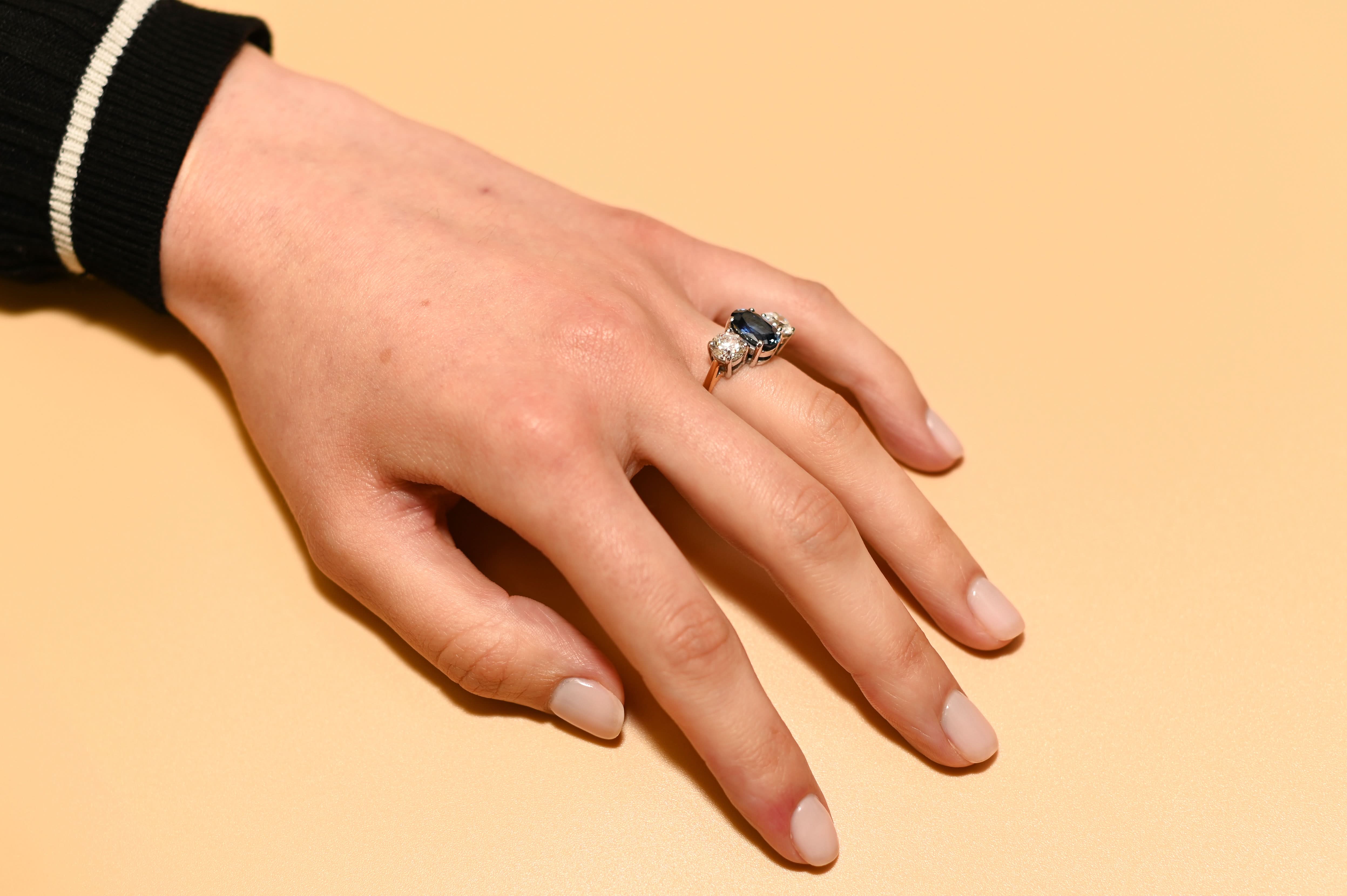 18ct Yellow Gold Sapphire and Diamond Three-Stone Ring - Image 2