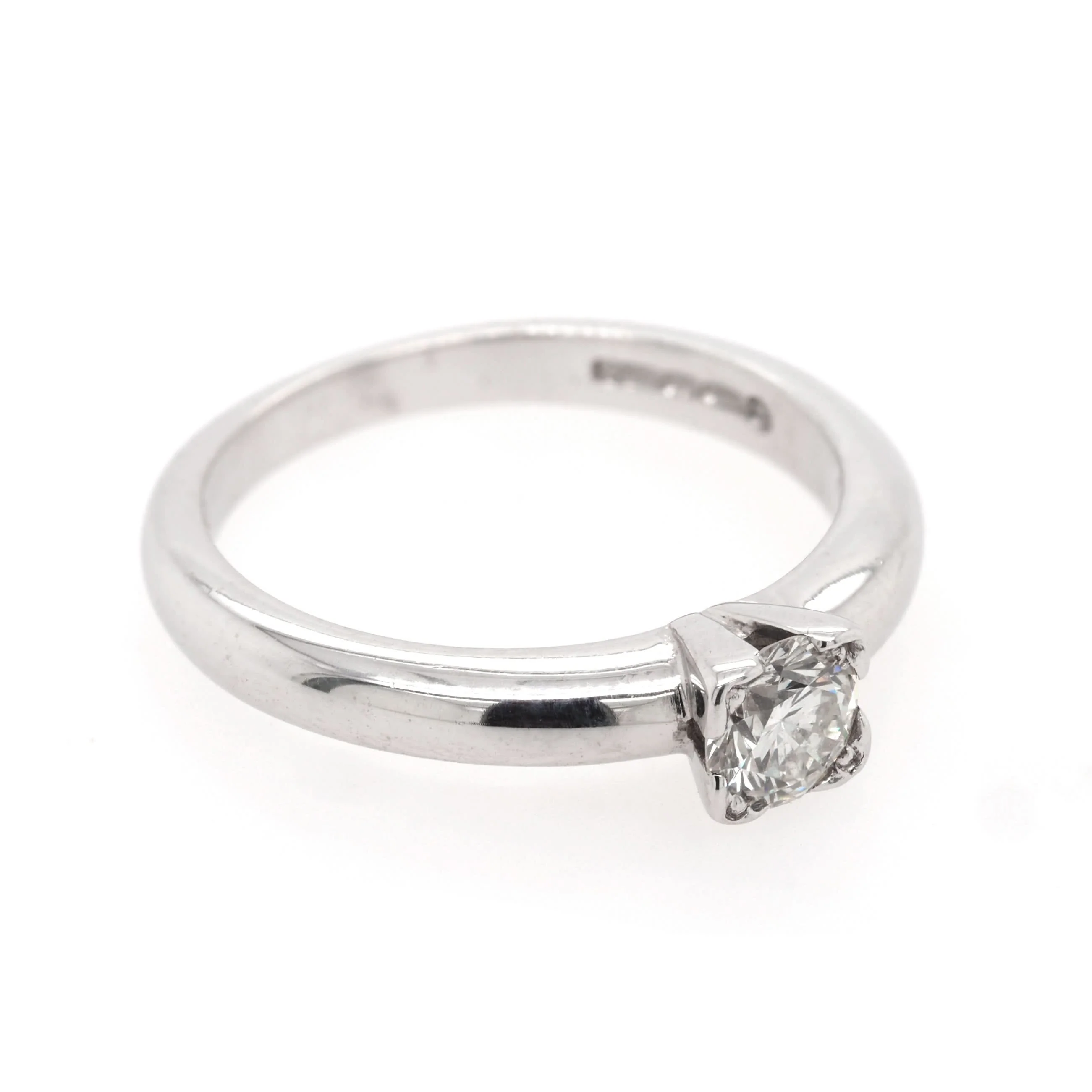 18ct White Gold Single-Stone Diamond Ring - Image 2