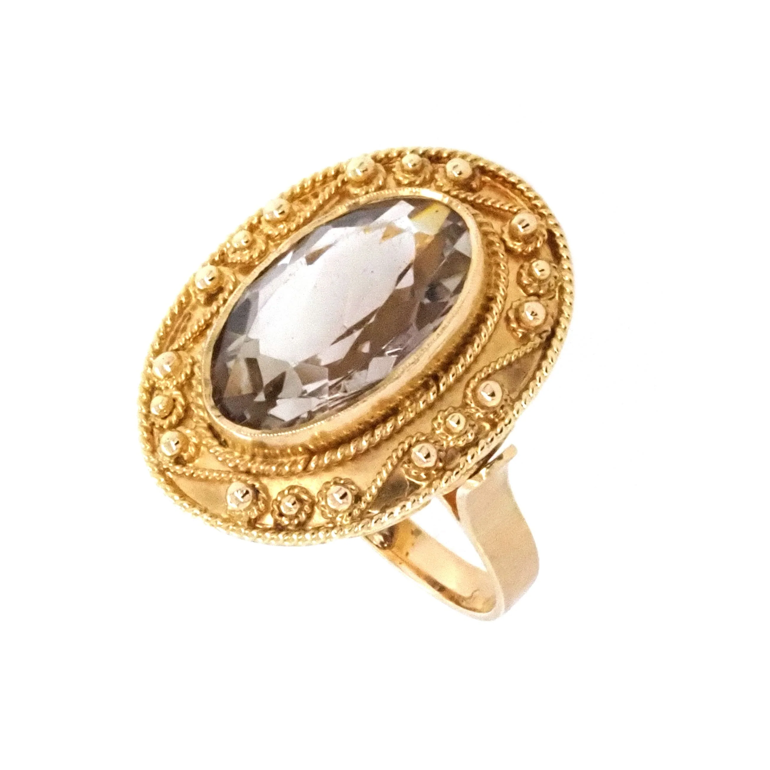 18ct Yellow Gold Smokey Oval Quartz Ring - Image 2