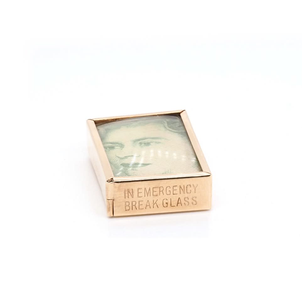 9ct Yellow Gold Emergency Shilling Box Charm - Image 3