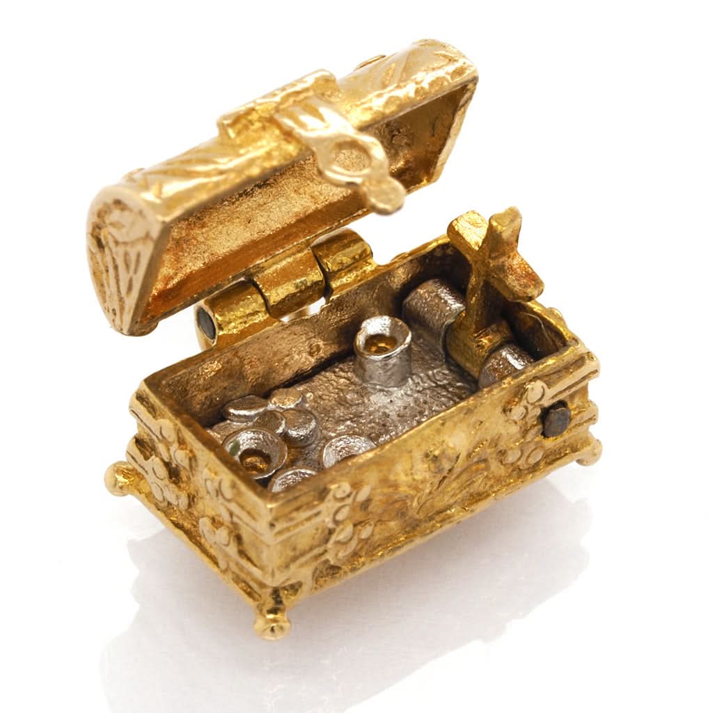 9ct Yellow Gold Treasure Chest Charm - Image 2