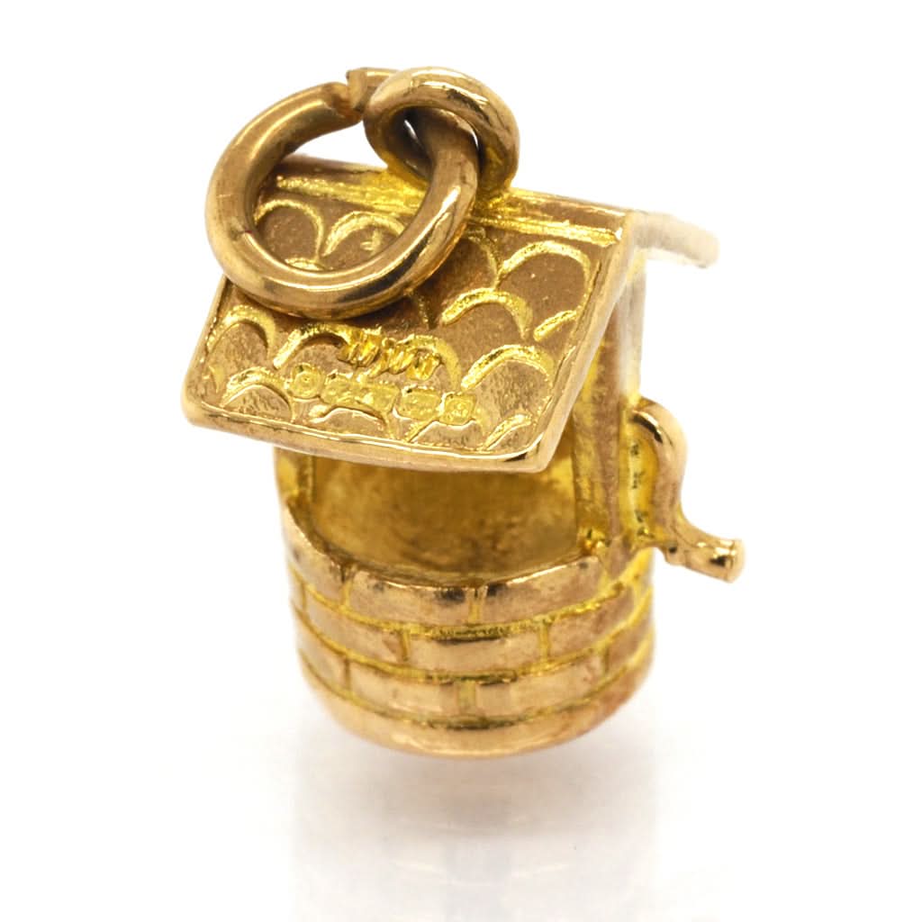 9ct Yellow Gold Well Charm - Image 2