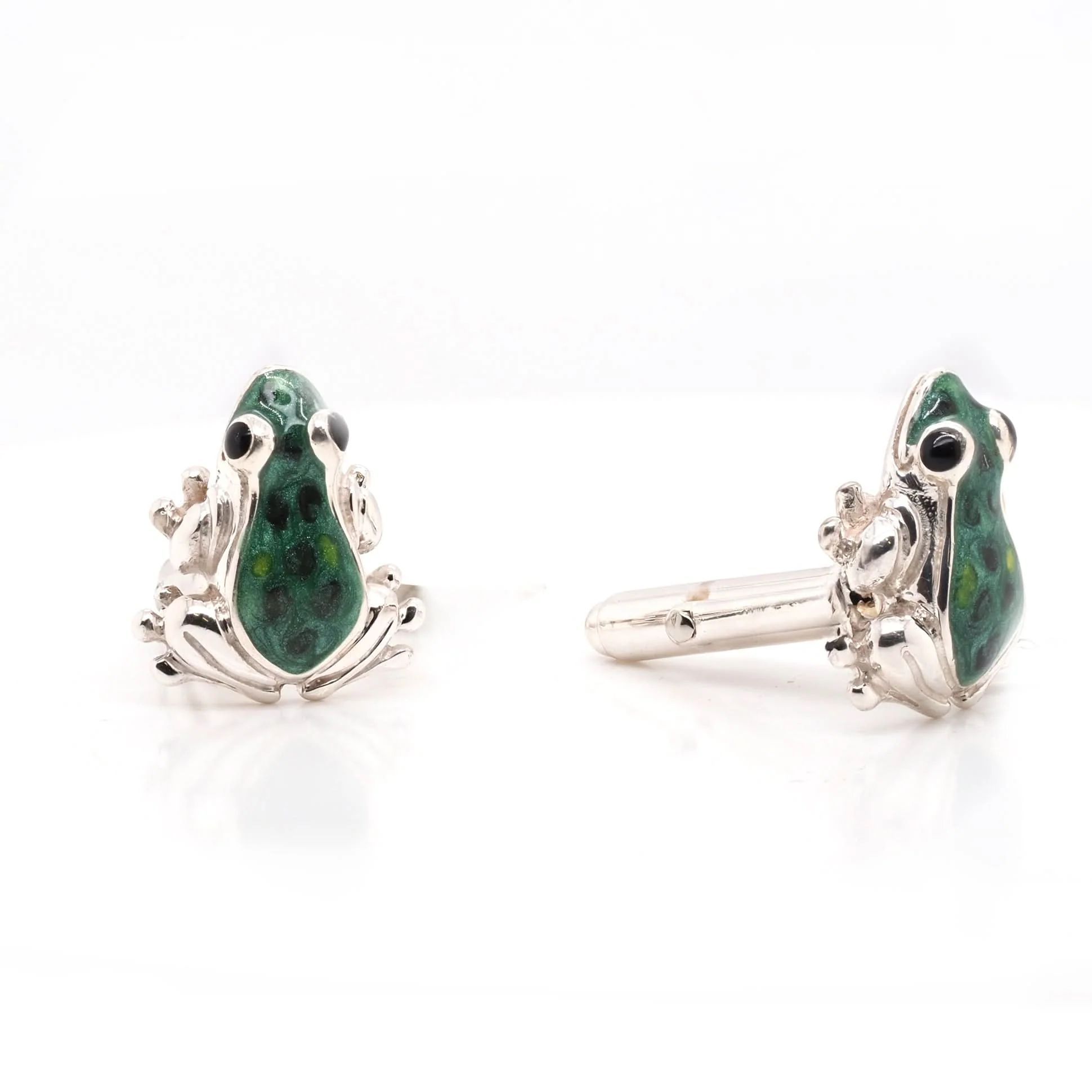A Pair of Silver Enamel Frog Cufflinks - Image 2