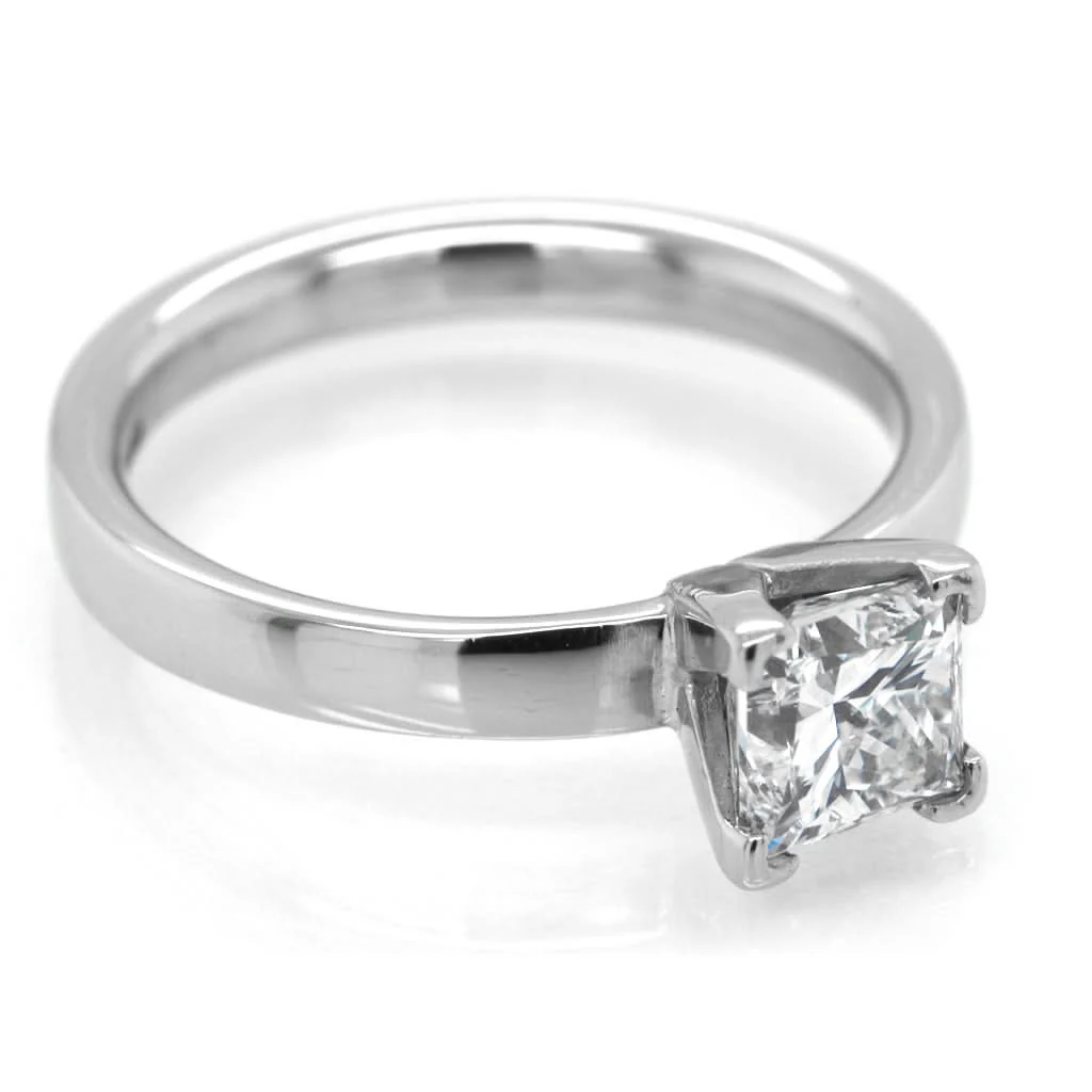 A Platinum Princess-Cut Diamond Ring - Image 2