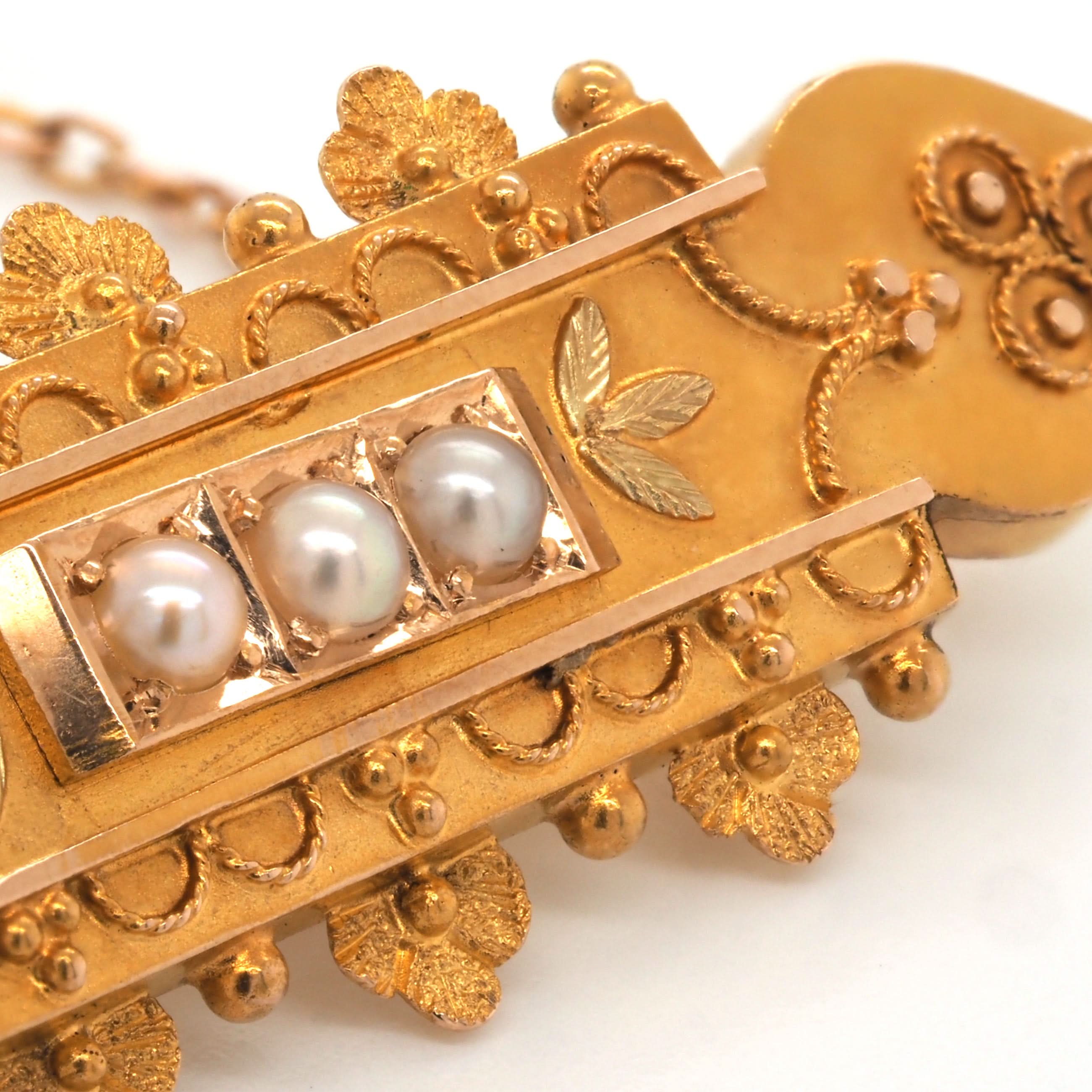 Victorian 15ct Yellow Gold Pearl Brooch - Image 2