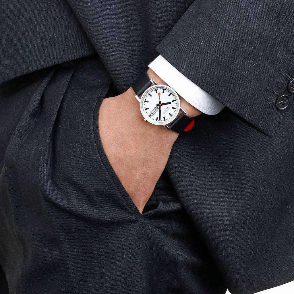 Mondaine Classic Day Date Quartz Watch A667.30314.11SBBV - Image 2