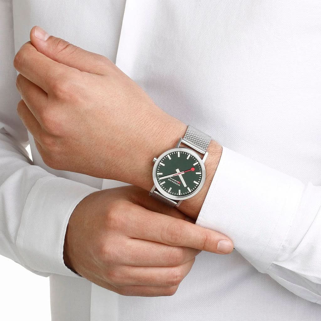 Mondaine Classic Stainless Steel A660.30360.60SBJ - Image 2