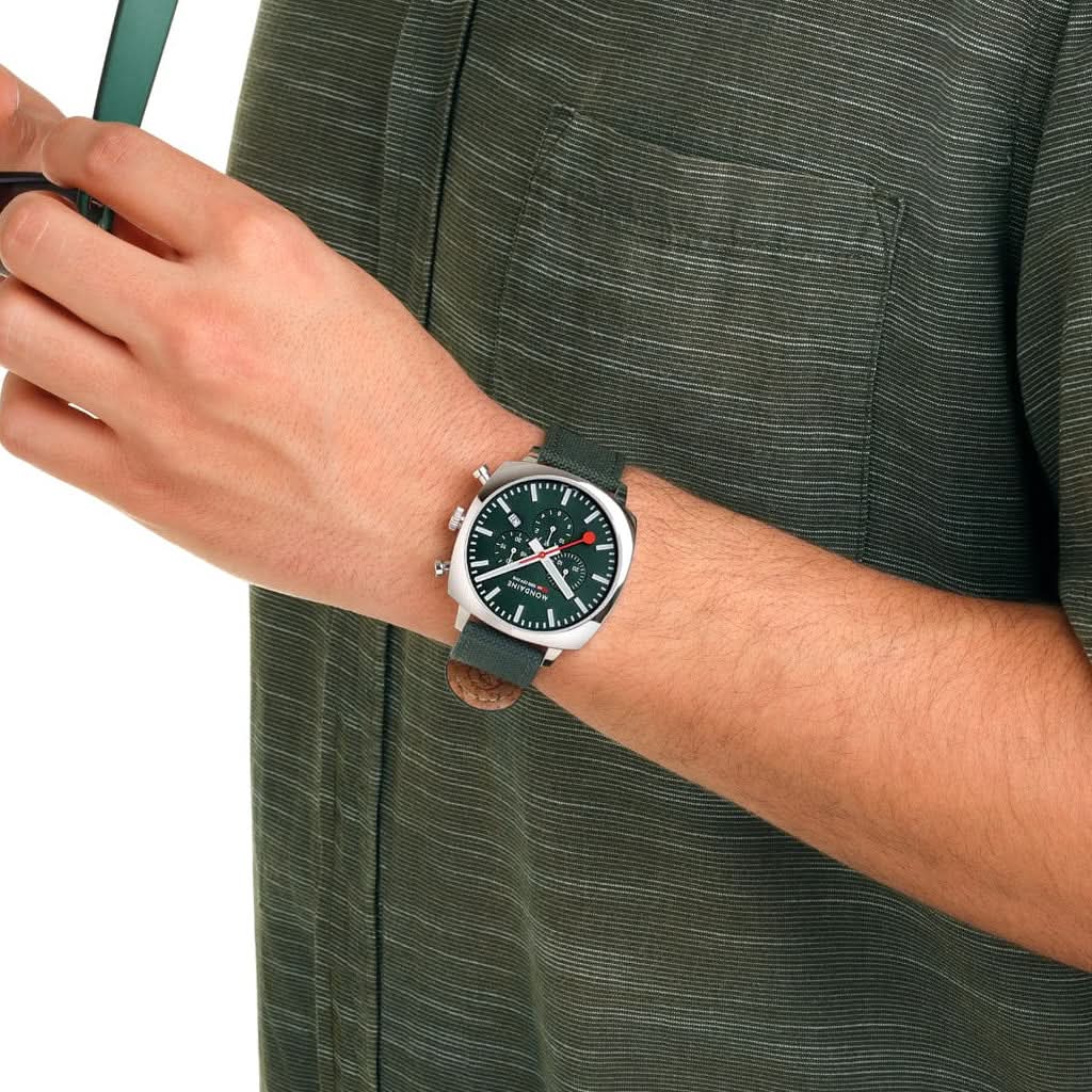 Mondaine Grand Cushion Chronograph Quartz Watch MSL.41460.LF - Image 2