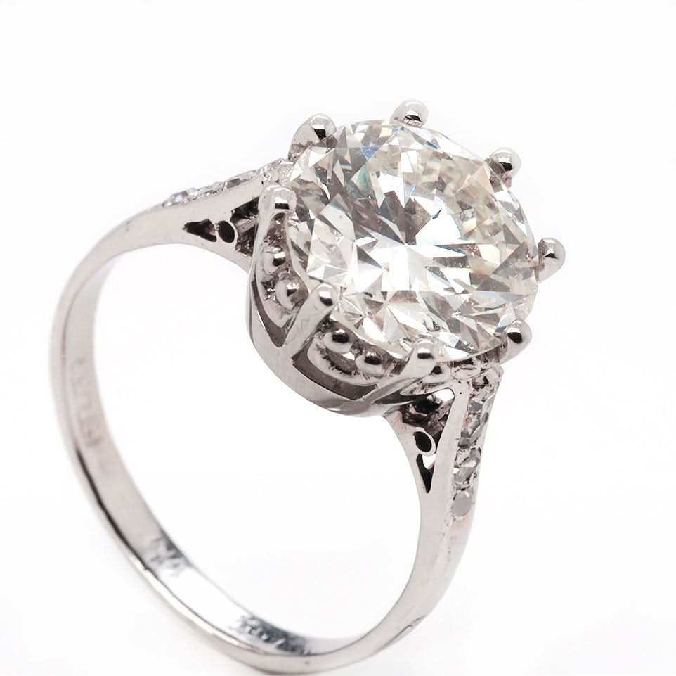 Platinum Diamond Claw Set Solitaire Ring with Diamond Set Shoulders - Image 2