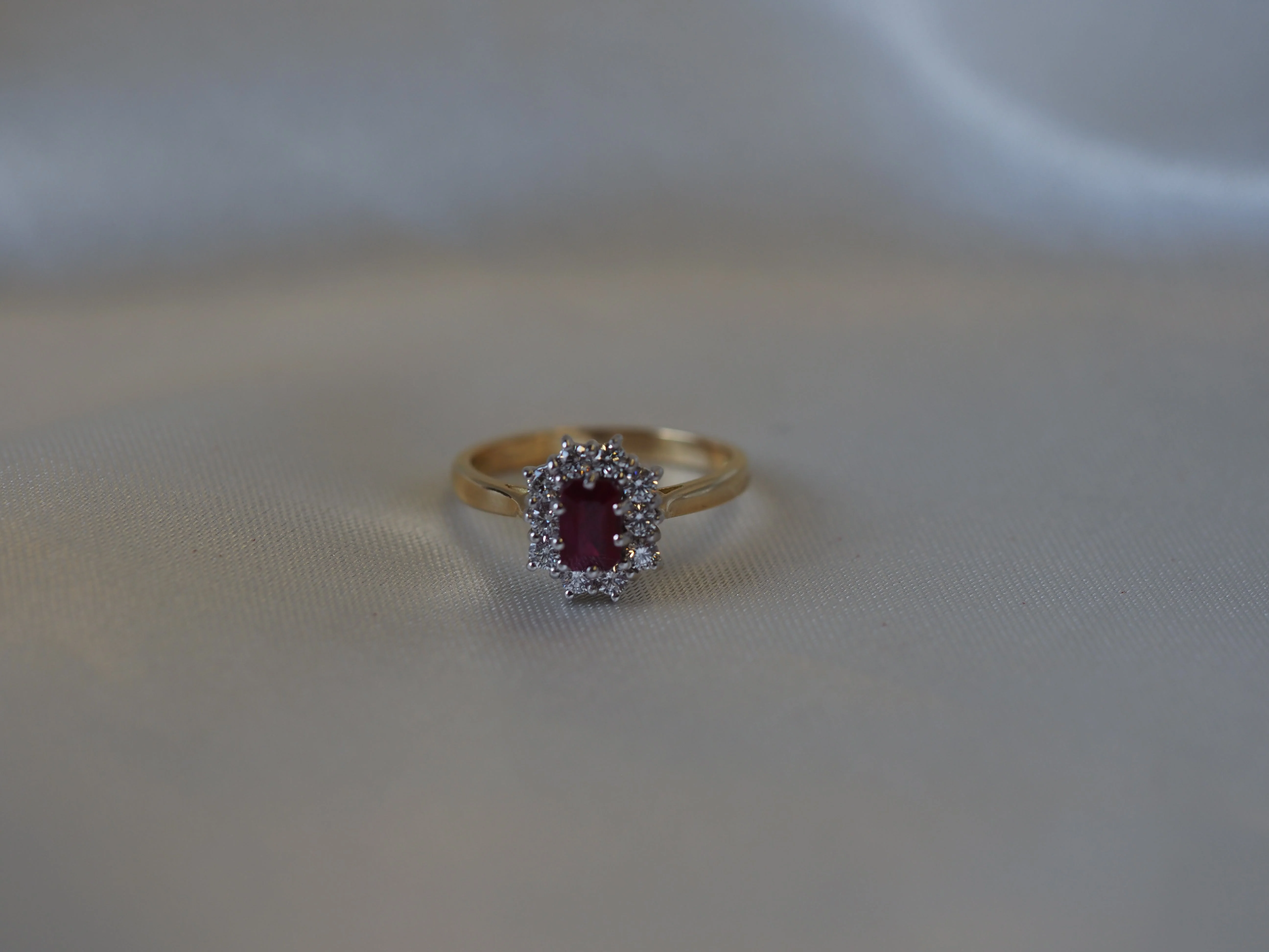 Ruby and Diamond Cluster Ring in 18ct Yellow Gold - Image 3