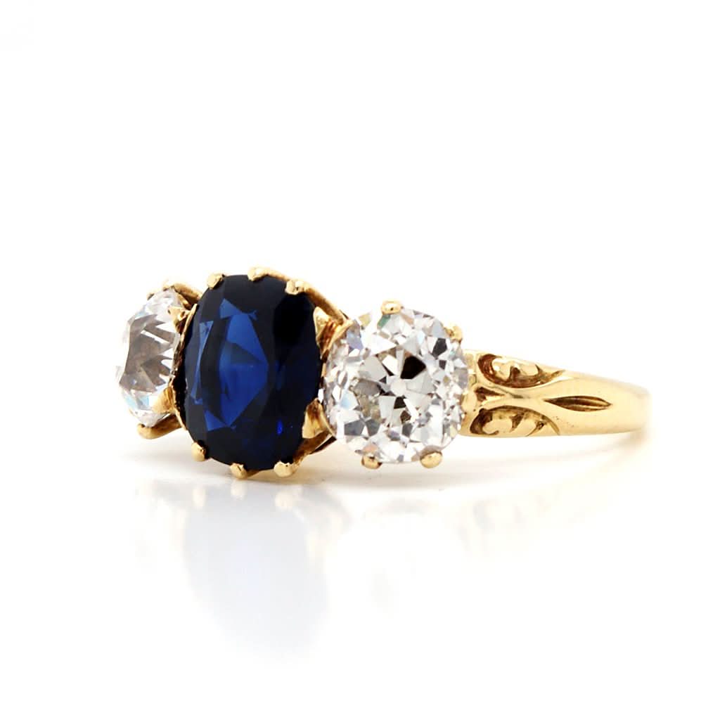 A Sapphire and Diamond Three stone Ring, Circa 1900 - Image 3